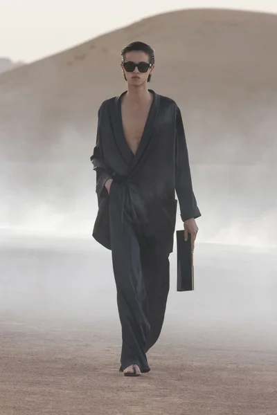 Look 26